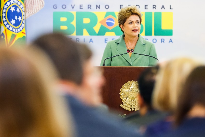 322512893-dilma-rousseff-080615