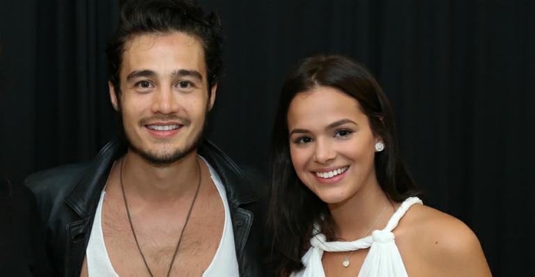 img-709265-bruna-marquezine-curte-show-de-tiago-iorc-no-rio20160121111453381280