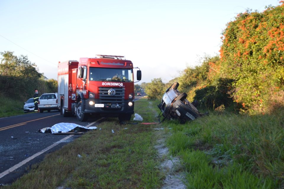 Mãe e filha morrem após carro capotar em rodovia Marília Notícia