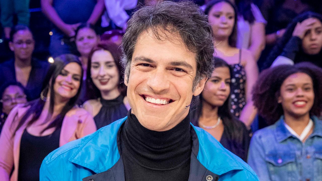 Mateus Solano O Novo Jurado Do The Masked Singer Brasil Mar Lia Not Cia