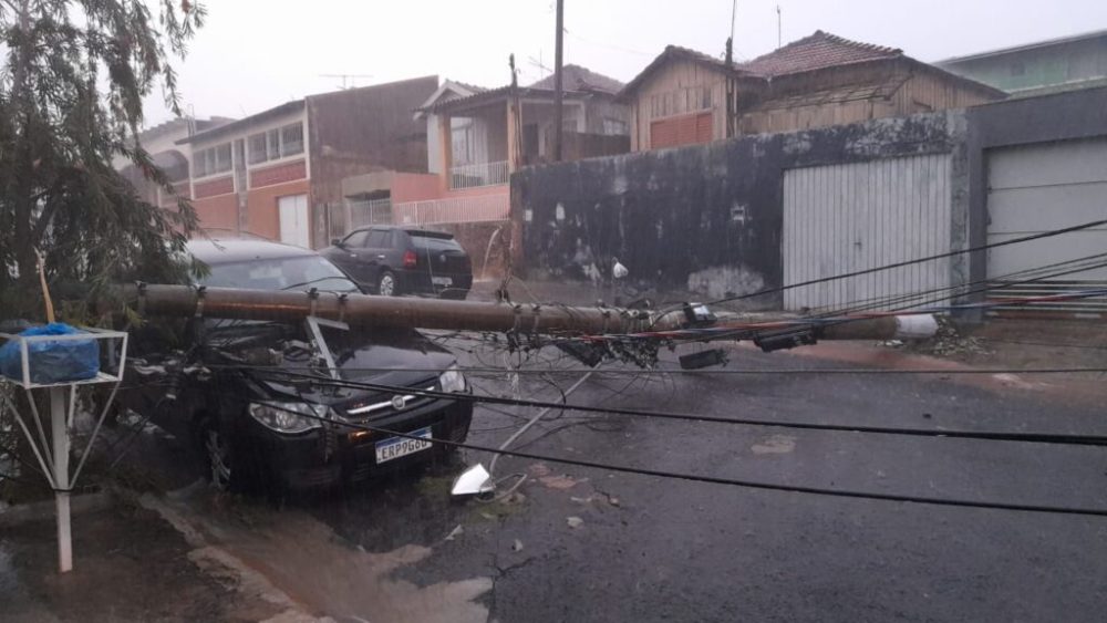 Forte chuva causa estragos em Bauru Marília Notícia