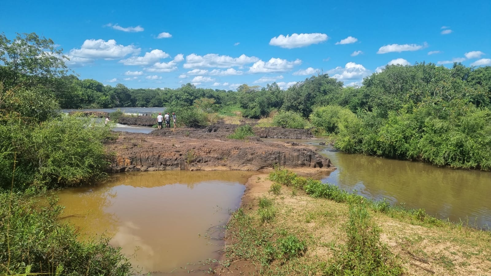 Pai E Filho Morrem Afogados Neste Domingo No Rio Saltinho Do Turvo Em