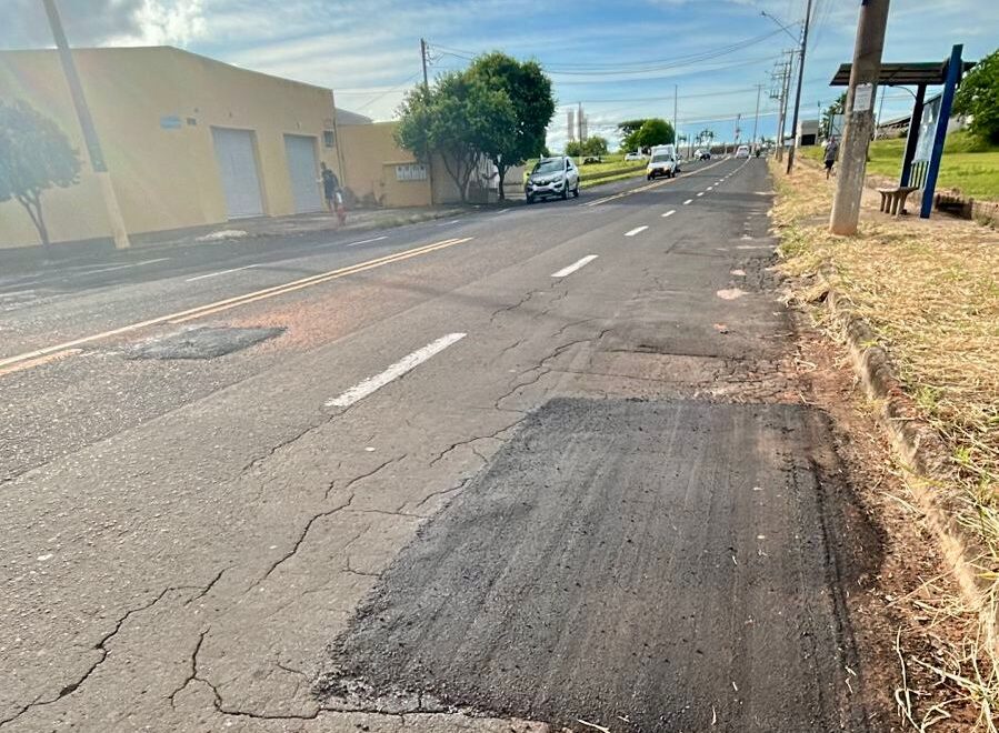 Prefeitura Promove Reparos Na Avenida Alceb Ades Spadoto Na Zona Norte