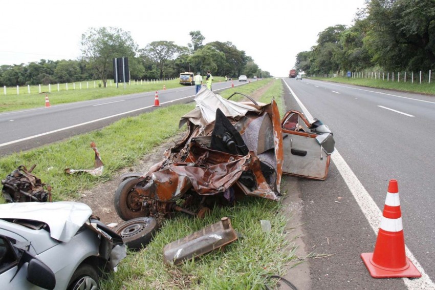 Acidente envolvendo três veículos deixa vítima fatal na região