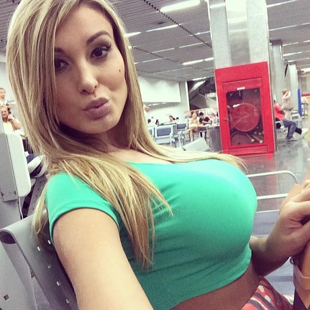 Pai de Andressa Urach se defende: ‘Não a tenho mais como filha’