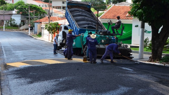 Prefeito lança segunda etapa do Programa de Recapeamento