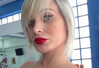 Andressa Urach assina contrato com a Record