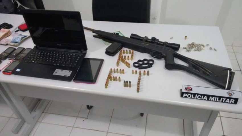 Polícia prende dupla e desvenda depósito de objetos furtados