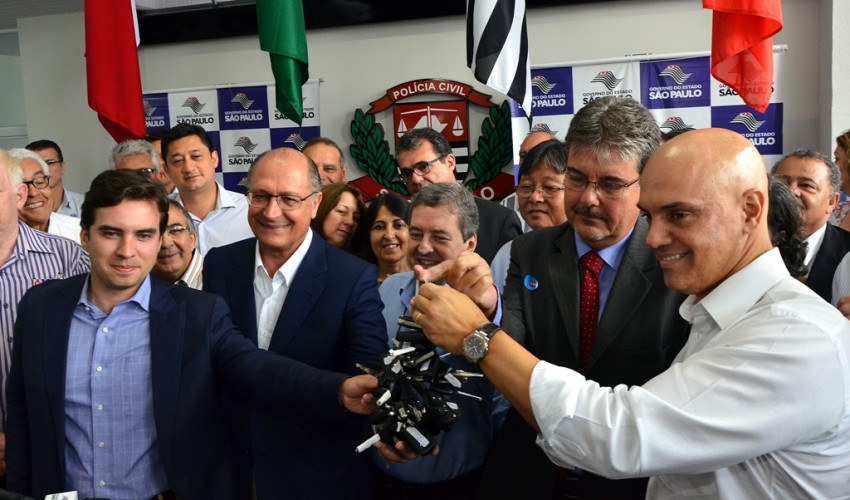 Geraldo Alckmin entrega viaturas em Marília e inaugura CPJ