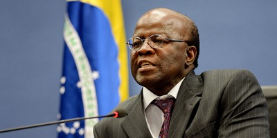 Joaquim Barbosa pede a demissão do Ministro da Justiça