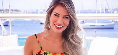 Fiu-Fiu! Ex-BBB Adriana recria cena de Paolla Oliveira