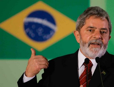 PT fala em sacrifício para salvar projeto de Lula