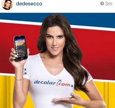 Deborah Secco é vítima do photoshop e fica igual boneca