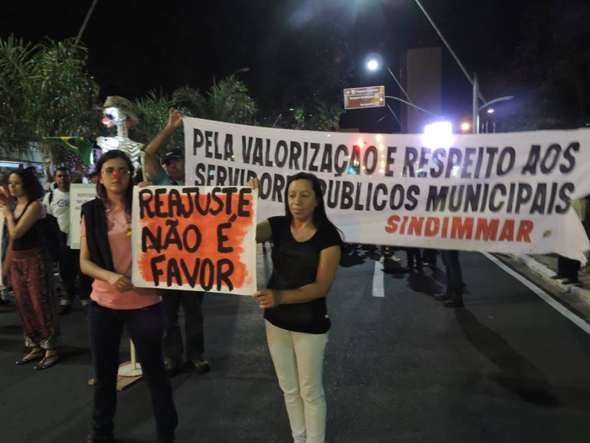 Sessão da Câmara é encerrada por causa de protesto