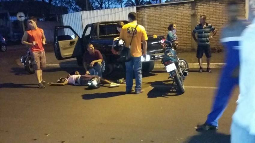 Acidente entre carro e moto deixa um ferido