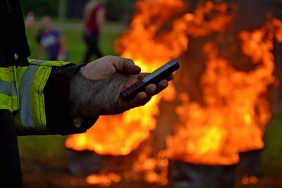 Mulher liga 377 vezes para bombeiros apagarem seu fogo