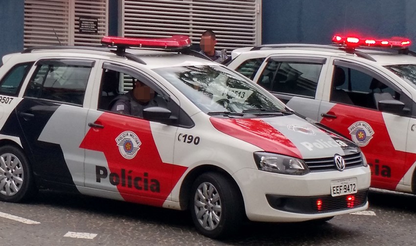 Homem armado assalta mercado na zona sul de Marília