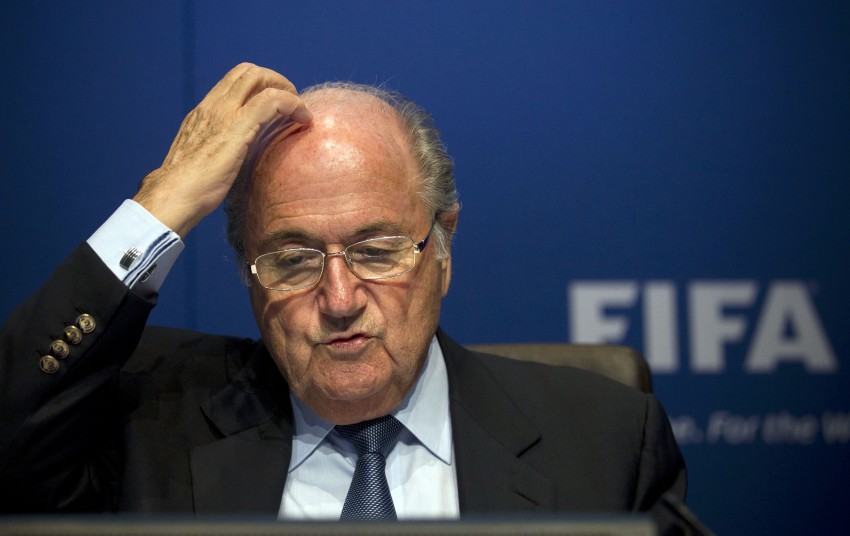 Blatter renuncia ao cargo e Fifa terá novas eleições