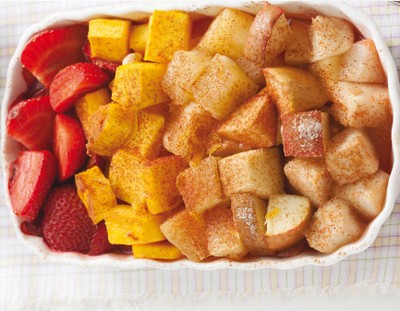 Receita de salada de frutas assada com canela