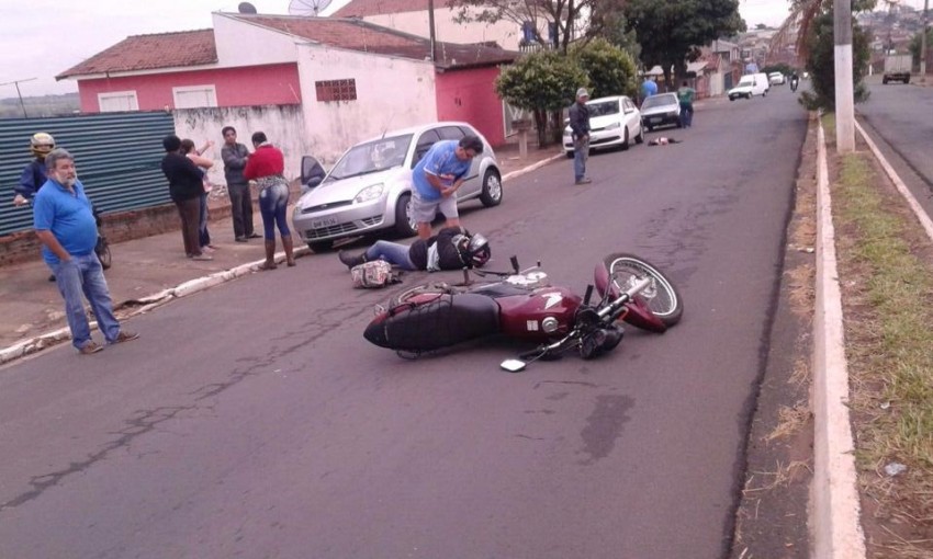 Mulher atropela cachorro e acaba ferida na zona norte