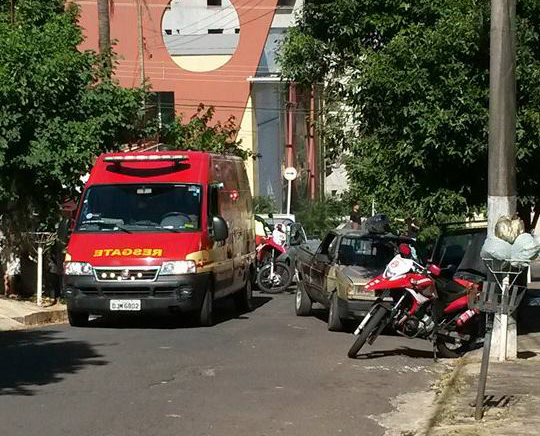 Motociclista fica ferido em acidente na região central