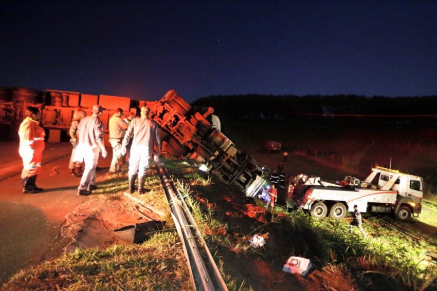 Grave acidente na BR-153 deixa um morto e dois feridos