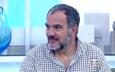 Humberto Martins leva tombo ao vivo no “Encontro”