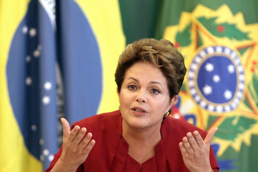 Dilma diz que Brasil continuará tendo dificuldades em 2016