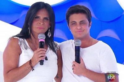 Gretchen enfrenta saia justa no programa da Eliana