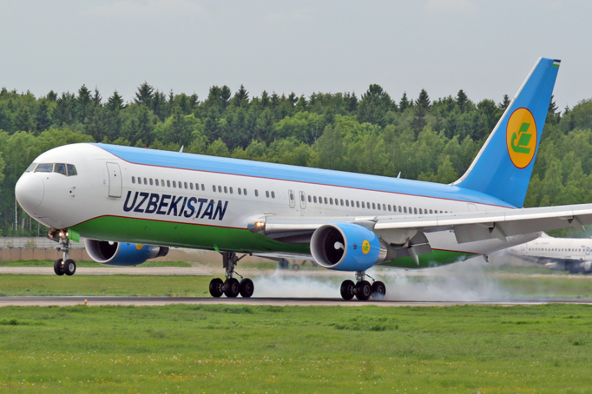 uzbekistanairwaysboeing767-300erdme2006-6-3