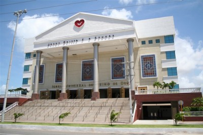 Igreja estimula fiel a largar camisinha e tratamento de Aids