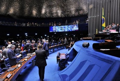 Senado aprova texto do projeto de reforma política