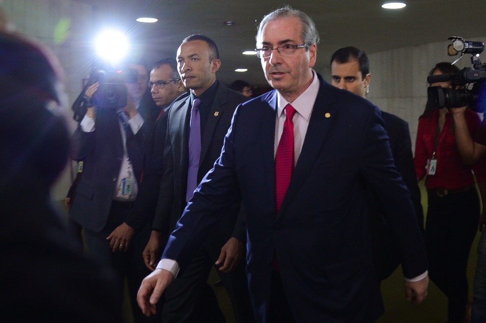 STF impede rito de impeachment definido por Cunha