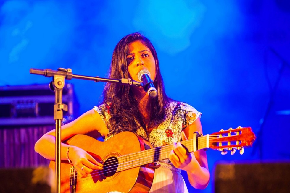 Unesp apresenta Danielle Bonfim com o show Encantoria