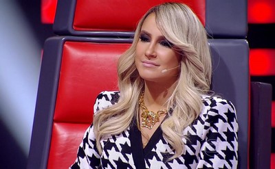 Claudia Leitte interrompe Brown e leva bronca