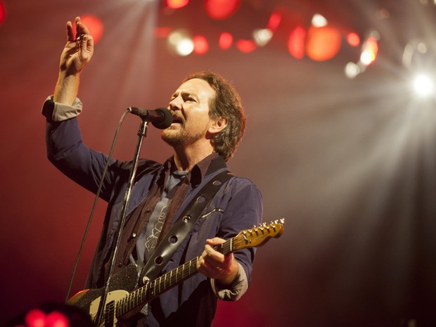 Pearl Jam vai doar cachê para vítimas de Mariana