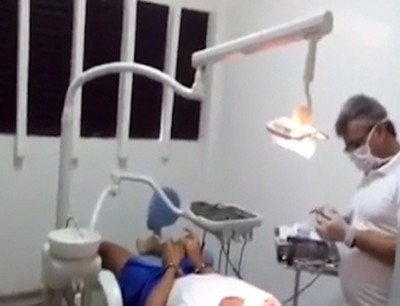 Médico cassado é flagrado atuando como dentista