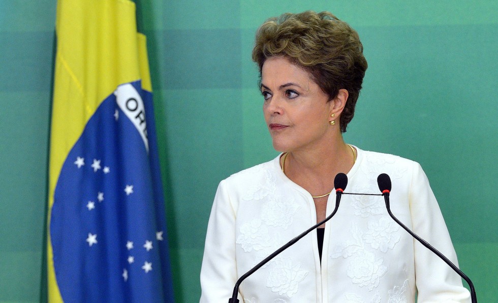 Dilma se reúne com juristas contrários ao impeachment