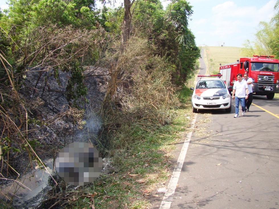 Polícia prende suspeito de matar mulher carbonizada