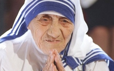 Madre Teresa “cura” brasileiro e será canonizada