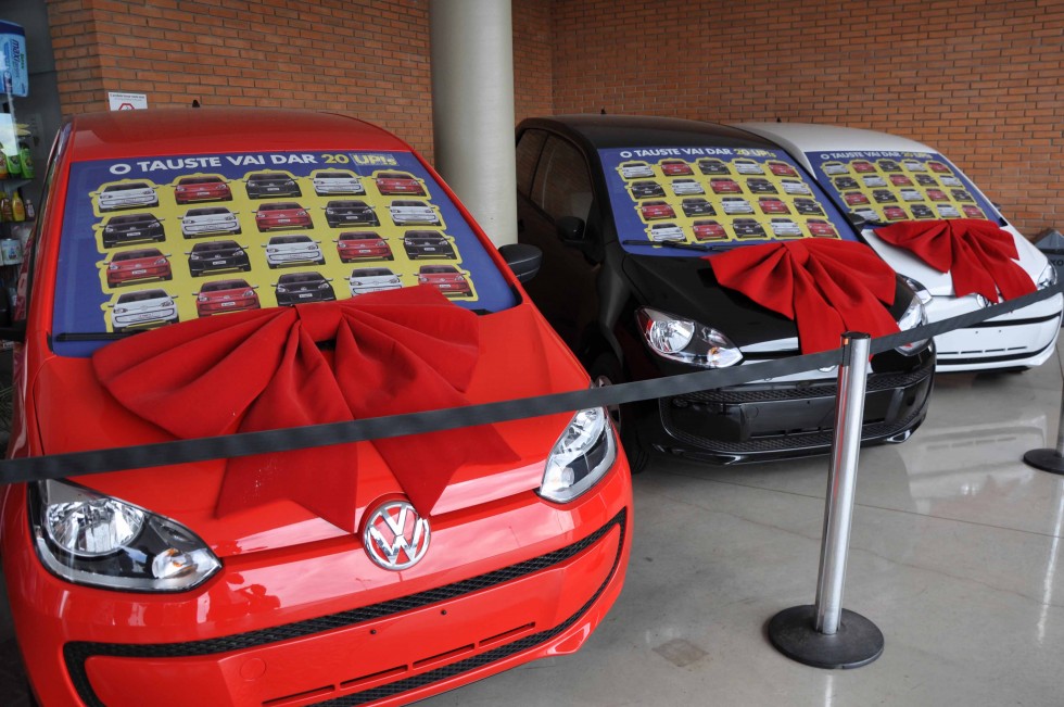 Tauste sorteia 12 carros em prêmios neste domingo