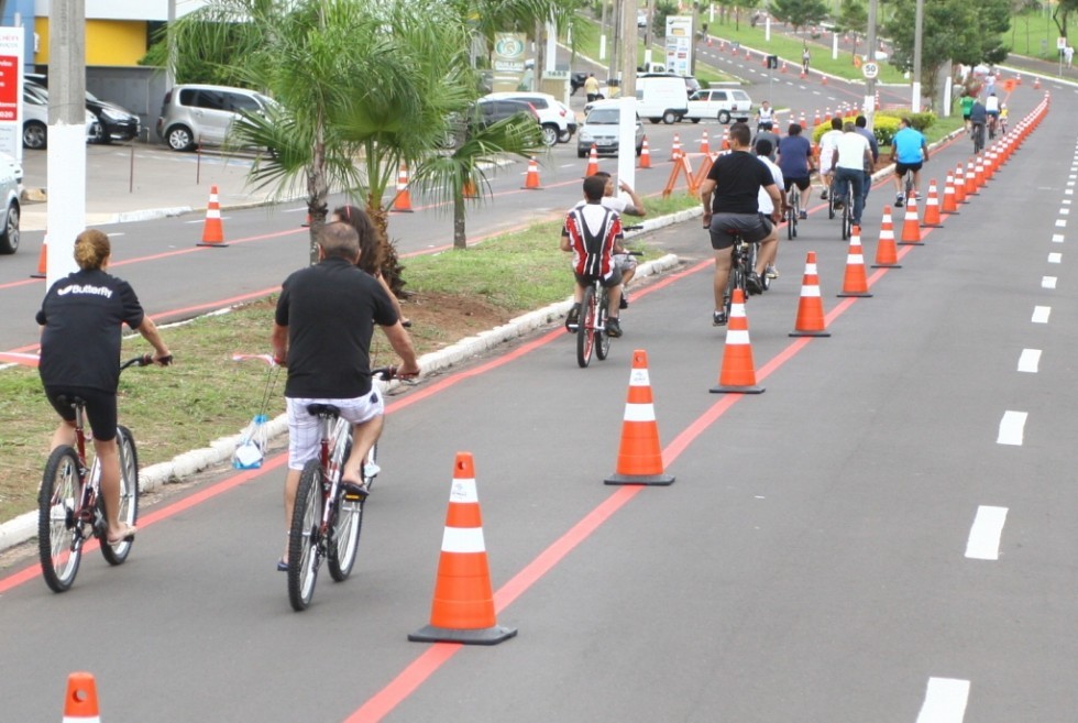 Ciclofaixa volta neste domingo na Av. das Esmeraldas