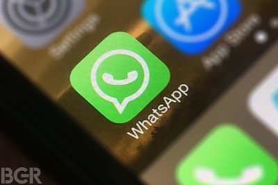 WhatsApp desiste de cobrar taxa e passa a ser gratuito