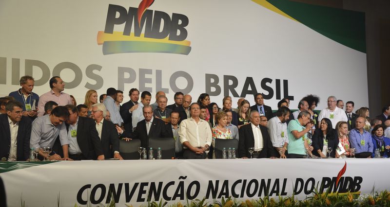 PMDB decide em 30 dias se mantém apoio ao governo