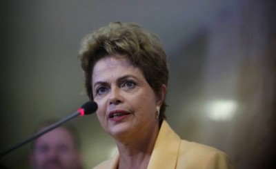 Fragilizada, Dilma pode perder apoio de 170 deputados