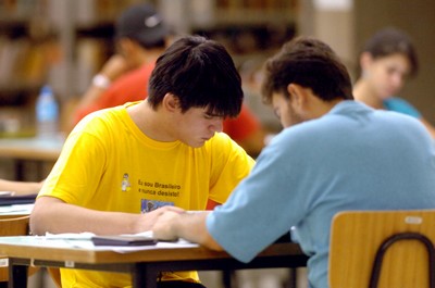 Prouni abre inscrições para bolsas remanescentes