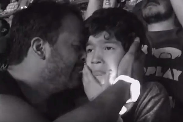 Garoto autista se emociona em show do Coldplay