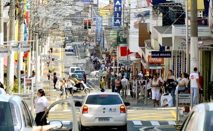 Comércio de Marília tem horário especial no sábado