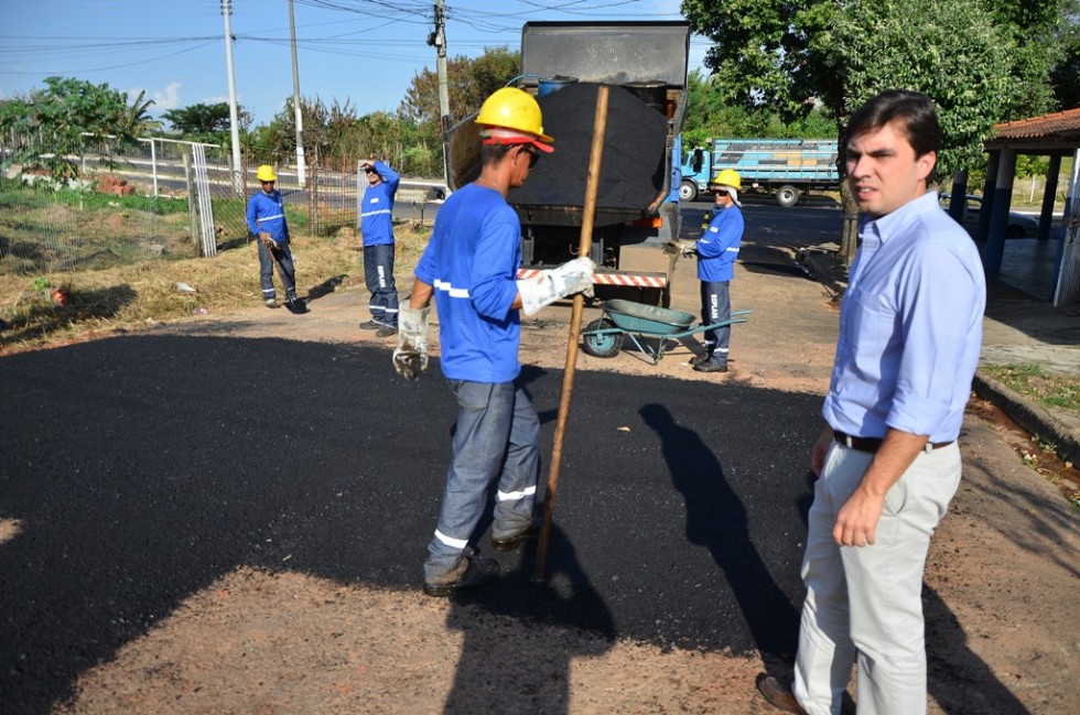 Prefeitura anuncia reforço no tapa buracos