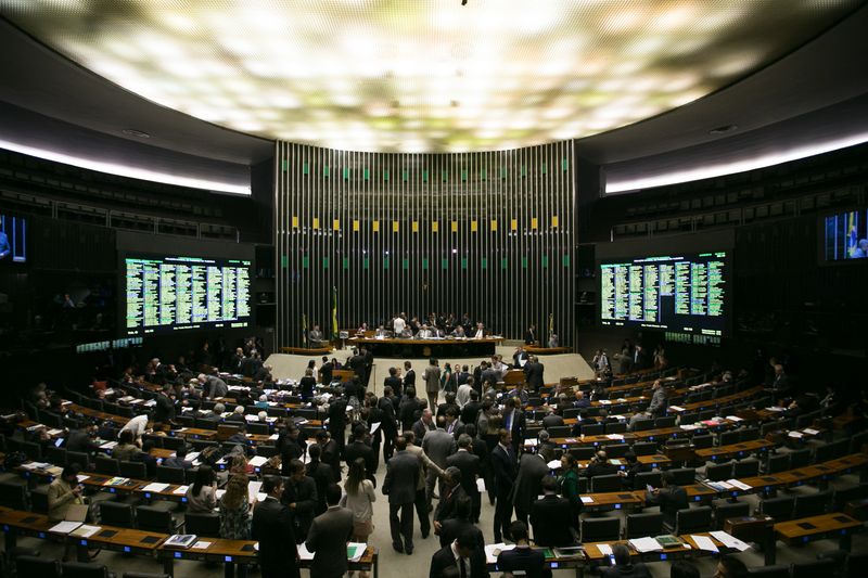 Brasília - Plenário do Congresso Nacional segue apreciando vetos e destaques apresentados aos vetos, antes de iniciar a discussão e apreciação do PL da nova meta fiscal (Fabio Rodrigues Pozzebom/Agência Brasil)